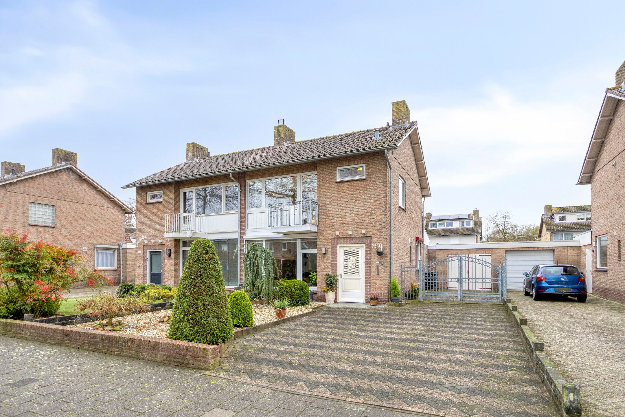 Foto 30 van Burgemeester van der Weidenlaan 35