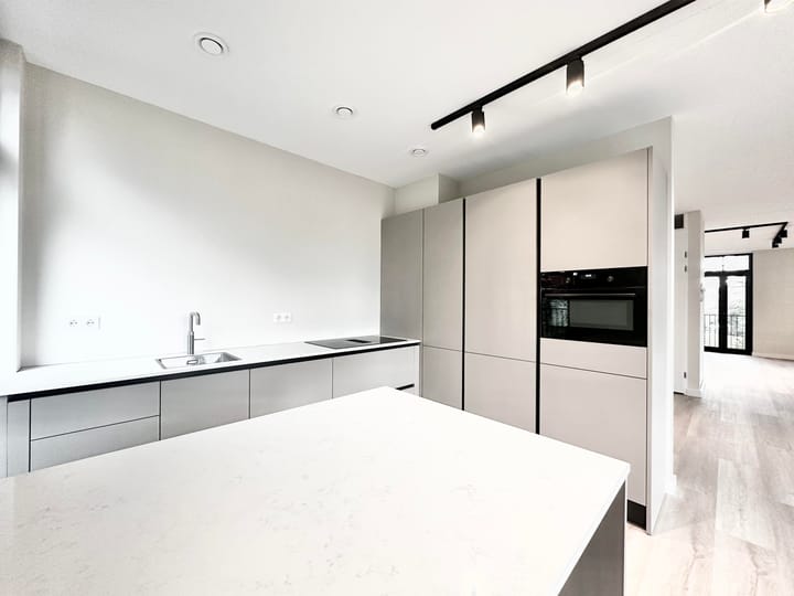 Photo 9 of Kometensingel 90-B