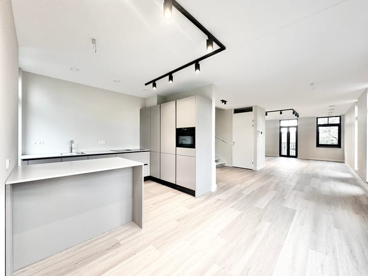 Photo 1 of Kometensingel 90-B