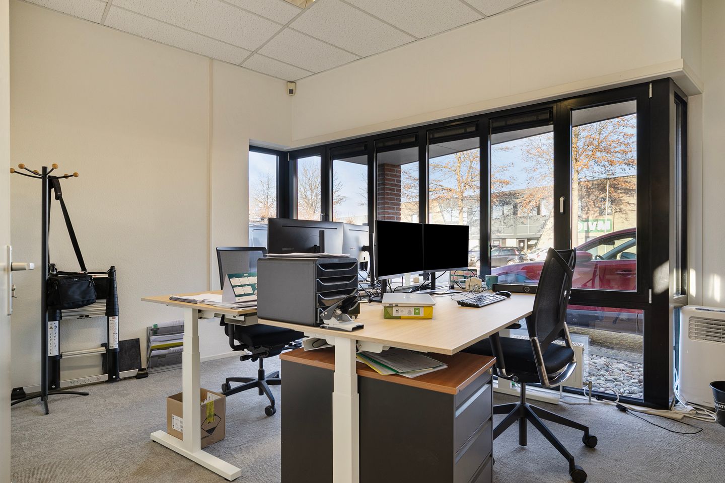 View photo 3 of Popovstraat 18