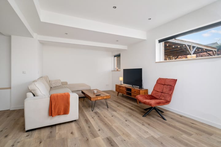 Photo 6 of Jhr. v.d. Maesenstraat 47