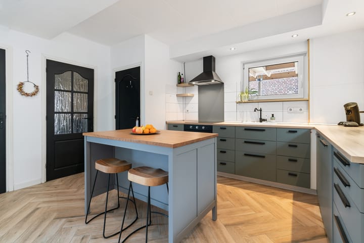 Photo 10 of Jhr. v.d. Maesenstraat 47