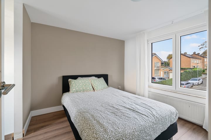 Photo 16 of Jhr. v.d. Maesenstraat 47