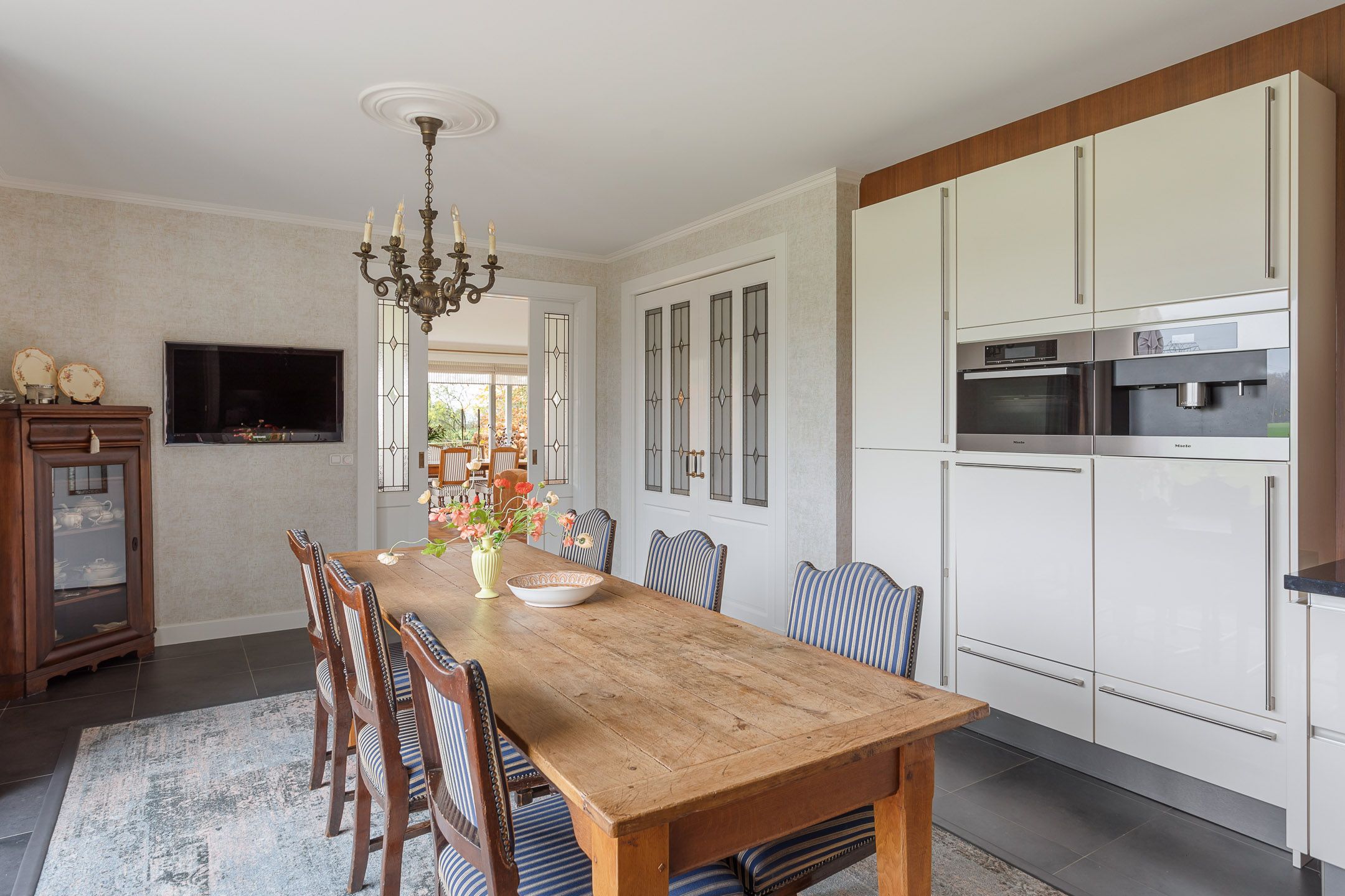 Foto 6 van Steunenbergerweg 1-B