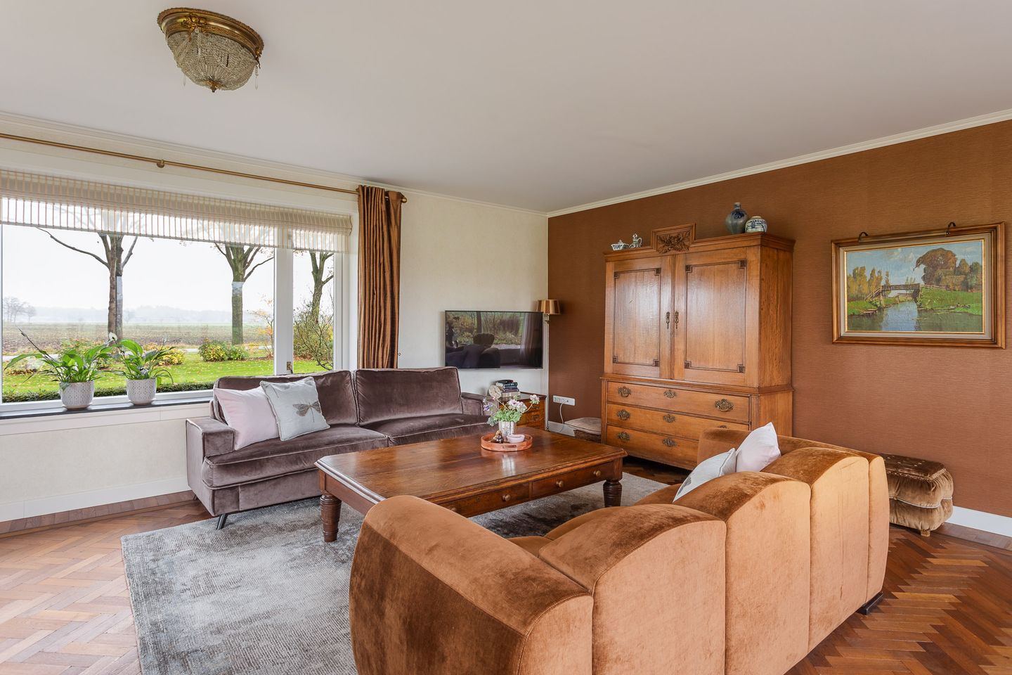 Foto 10 van Steunenbergerweg 1-B