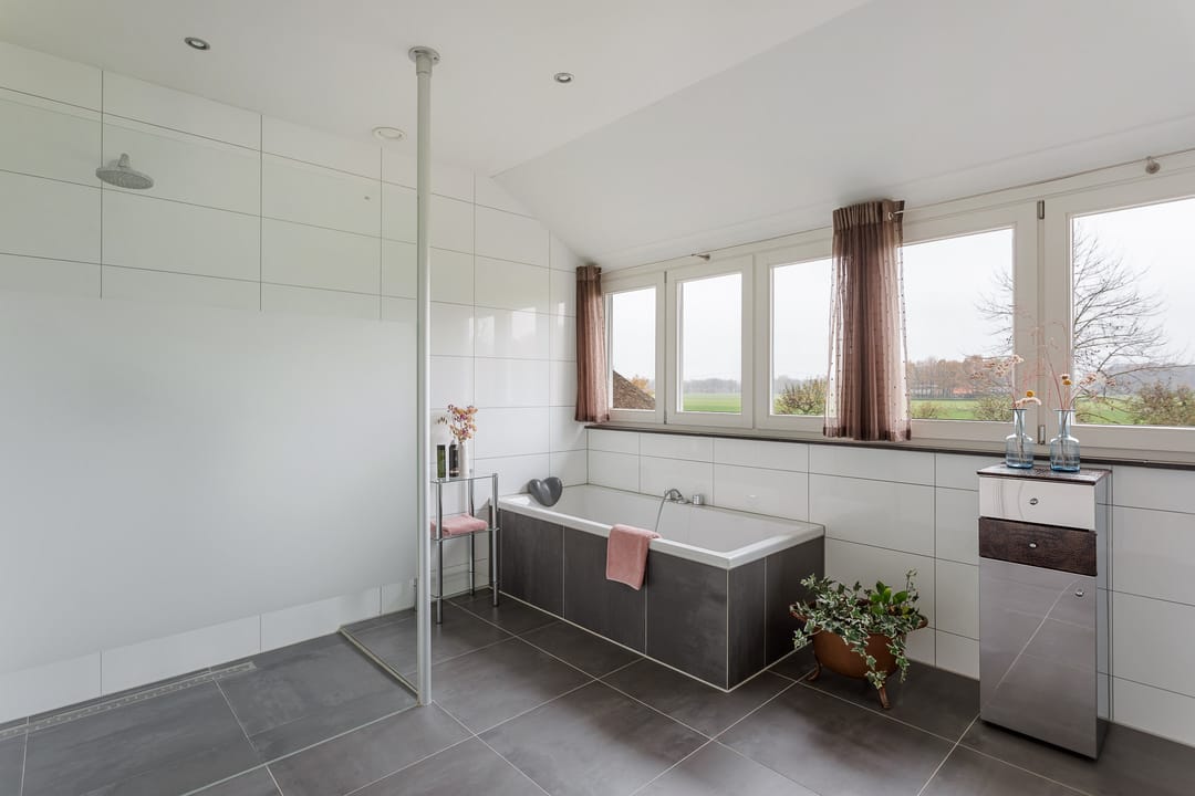 Foto 16 van Steunenbergerweg 1-B