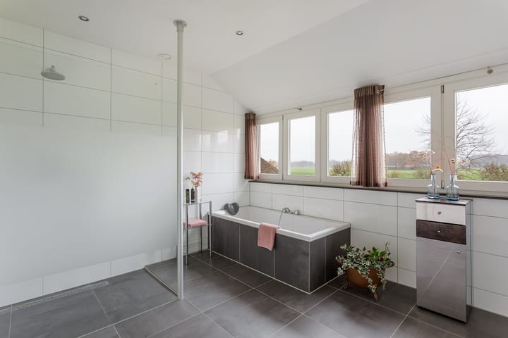 Foto 16 van Steunenbergerweg 1-B