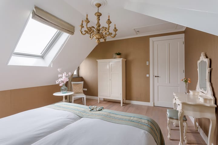 Foto 19 van Steunenbergerweg 1-B