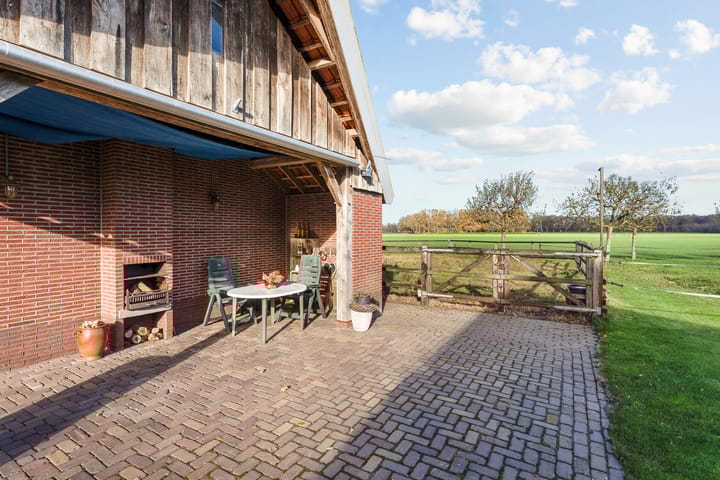 Foto 24 van Steunenbergerweg 1-B