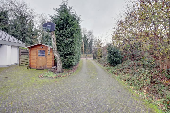 Photo 40 of Jan van Renesseweg 4