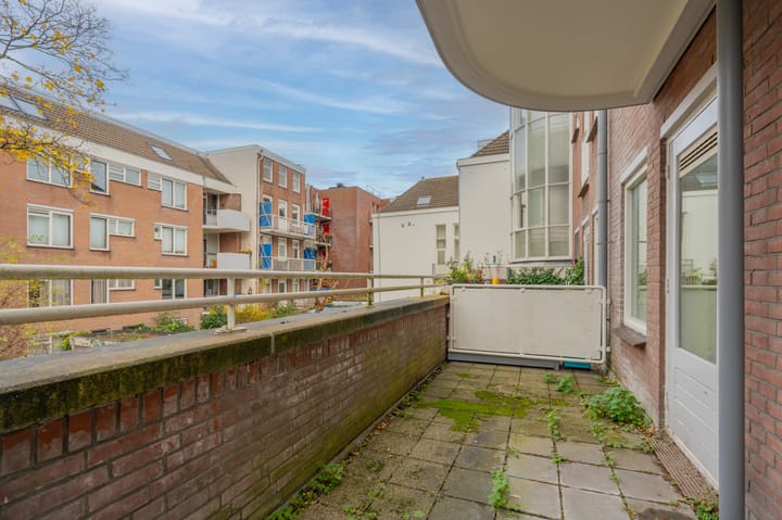 Photo 17 of Eerste Van Swindenstraat 485