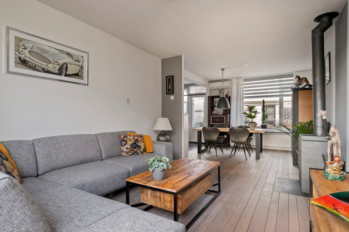 Photo 9 of Jan de Oudestraat 14