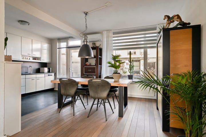 Photo 10 of Jan de Oudestraat 14