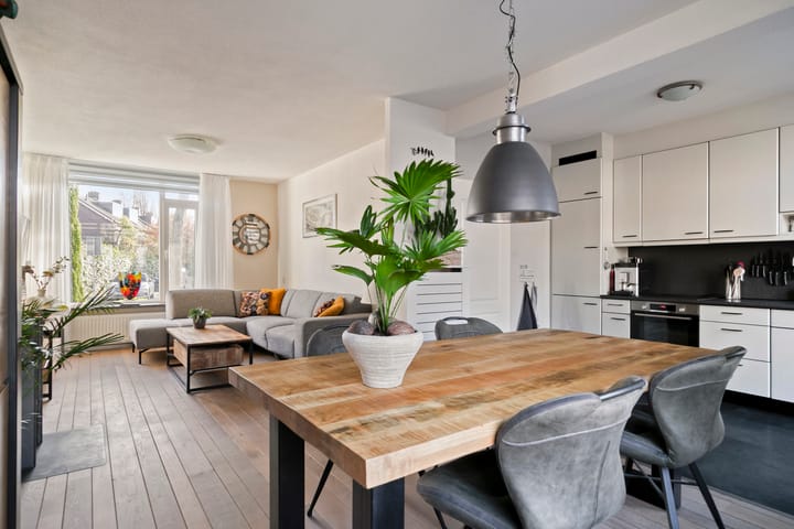 Photo 12 of Jan de Oudestraat 14