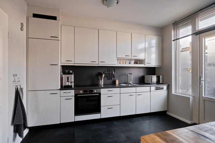 Photo 13 of Jan de Oudestraat 14