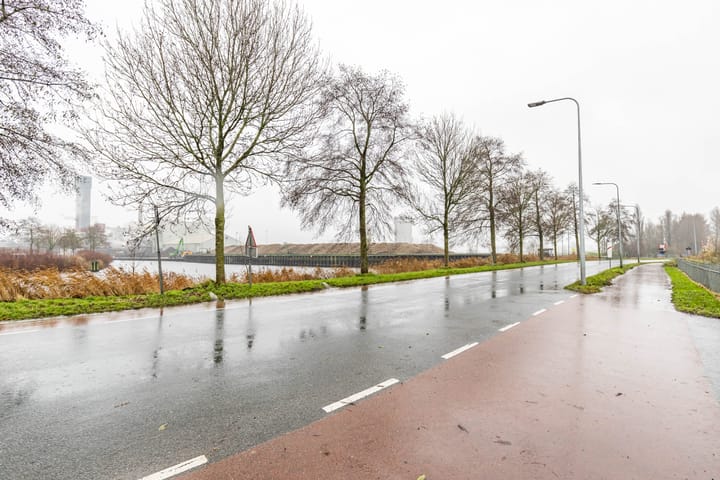 Photo 4 of Hoendiep 275