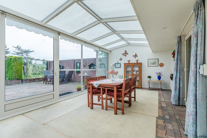 Photo 2 of Liefkeshoek 25-A