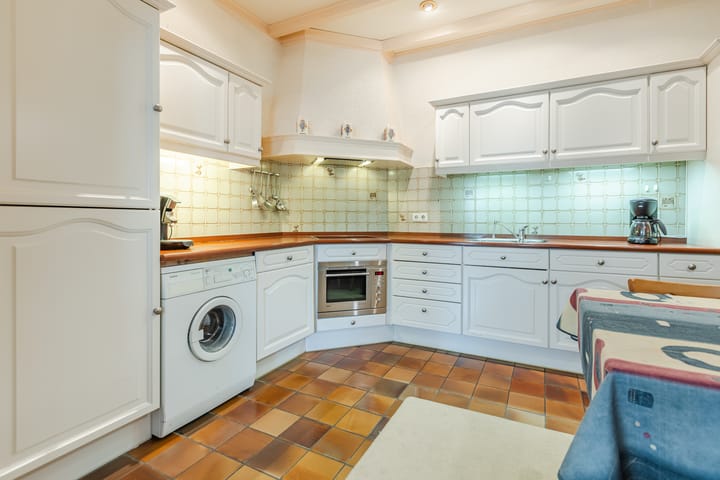 Photo 11 of Liefkeshoek 25-A