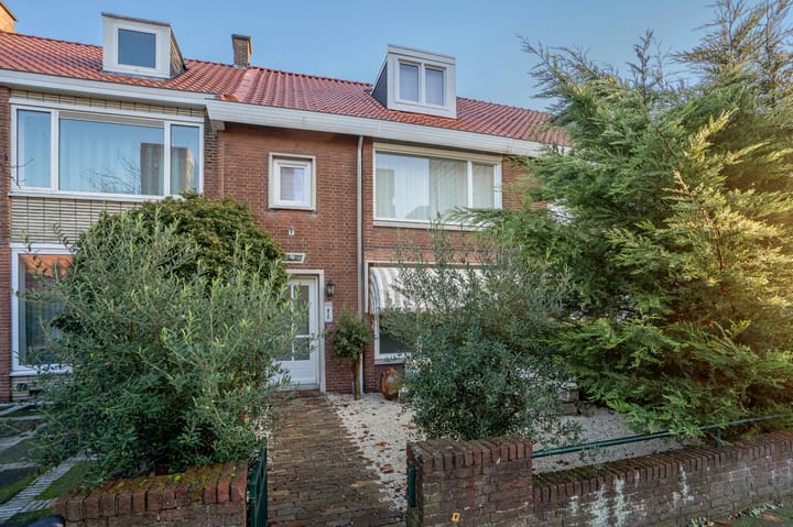 Photo 6 of Amalia van Solmsstraat 122