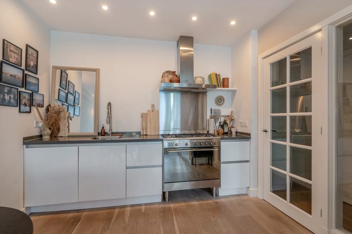 Photo 9 of Amalia van Solmsstraat 122