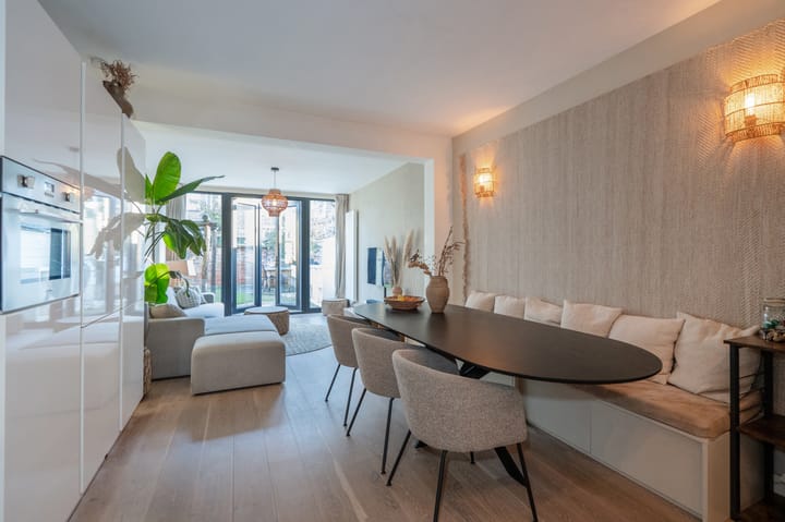 Photo 12 of Amalia van Solmsstraat 122