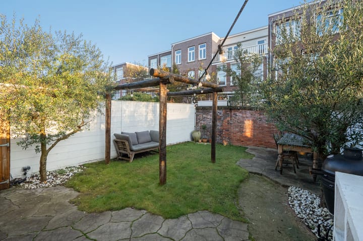 Photo 19 of Amalia van Solmsstraat 122