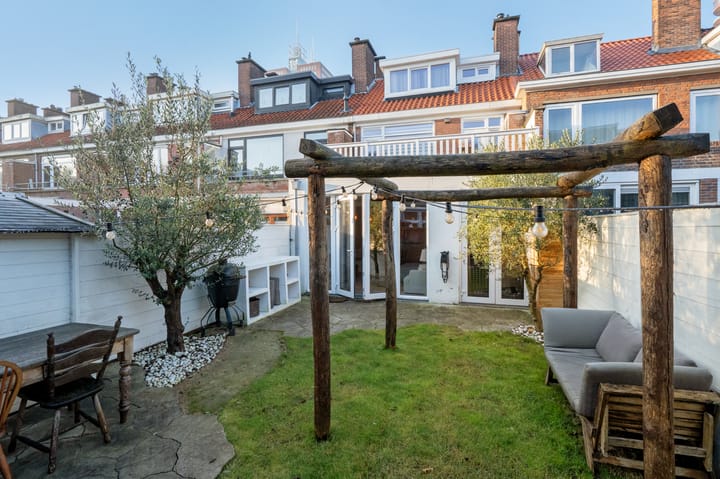 Photo 21 of Amalia van Solmsstraat 122