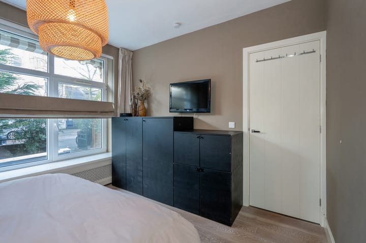 Photo 26 of Amalia van Solmsstraat 122