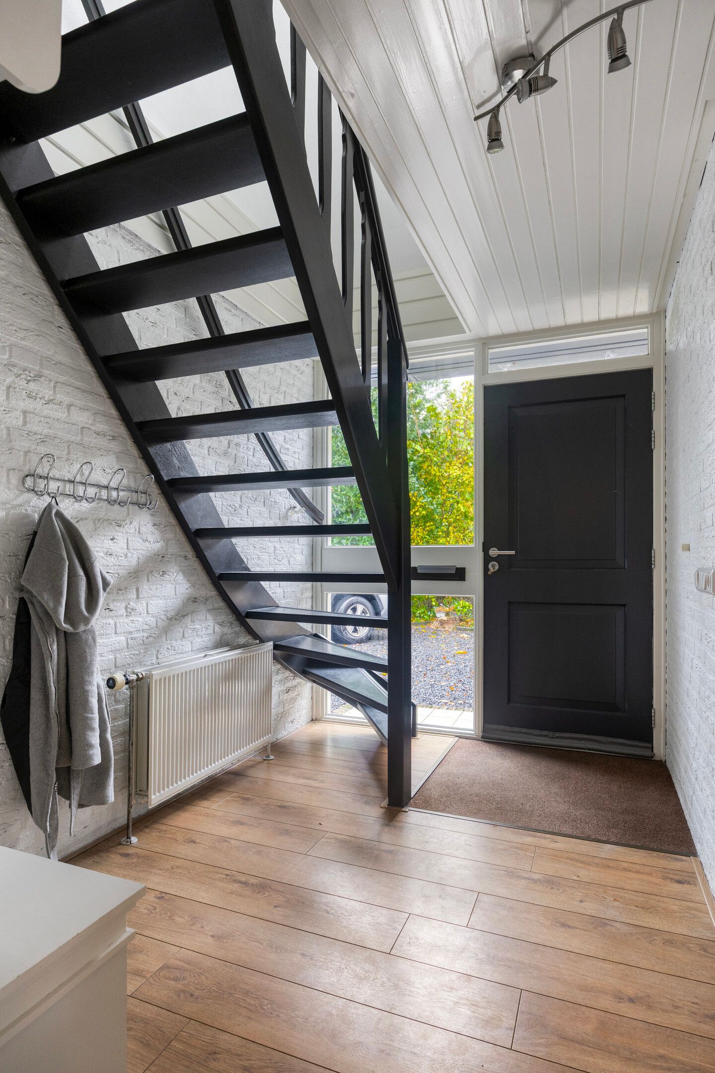 Foto 10 van Leeuwetand 1