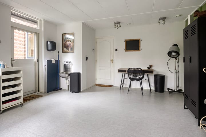 Photo 23 of Leeuwetand 1