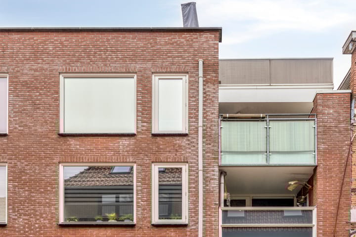 Photo 3 of Schuttenstraat 6-6