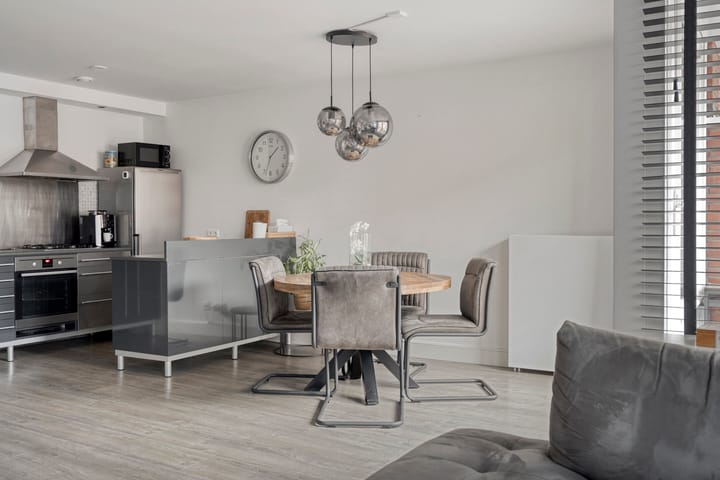 Photo 9 of Schuttenstraat 6-6