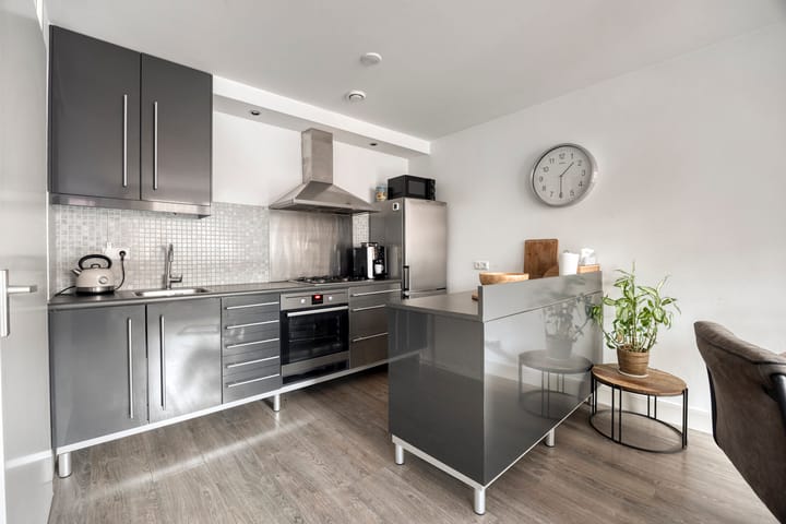 Photo 12 of Schuttenstraat 6-6