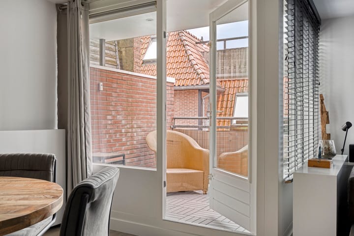 Photo 15 of Schuttenstraat 6-6