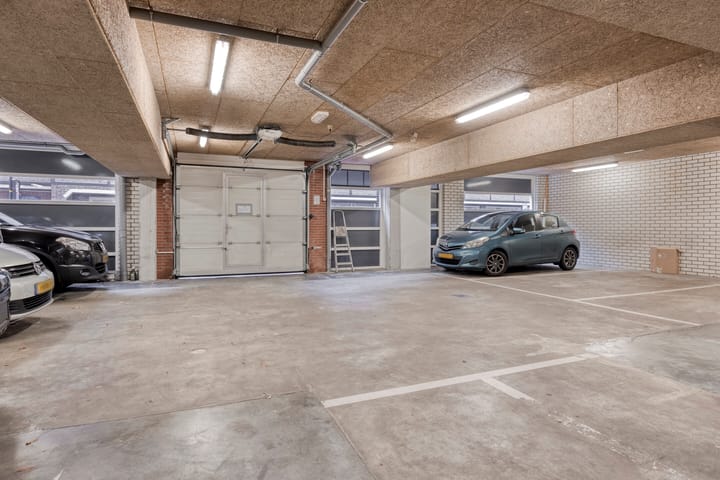 Photo 23 of Schuttenstraat 6-6