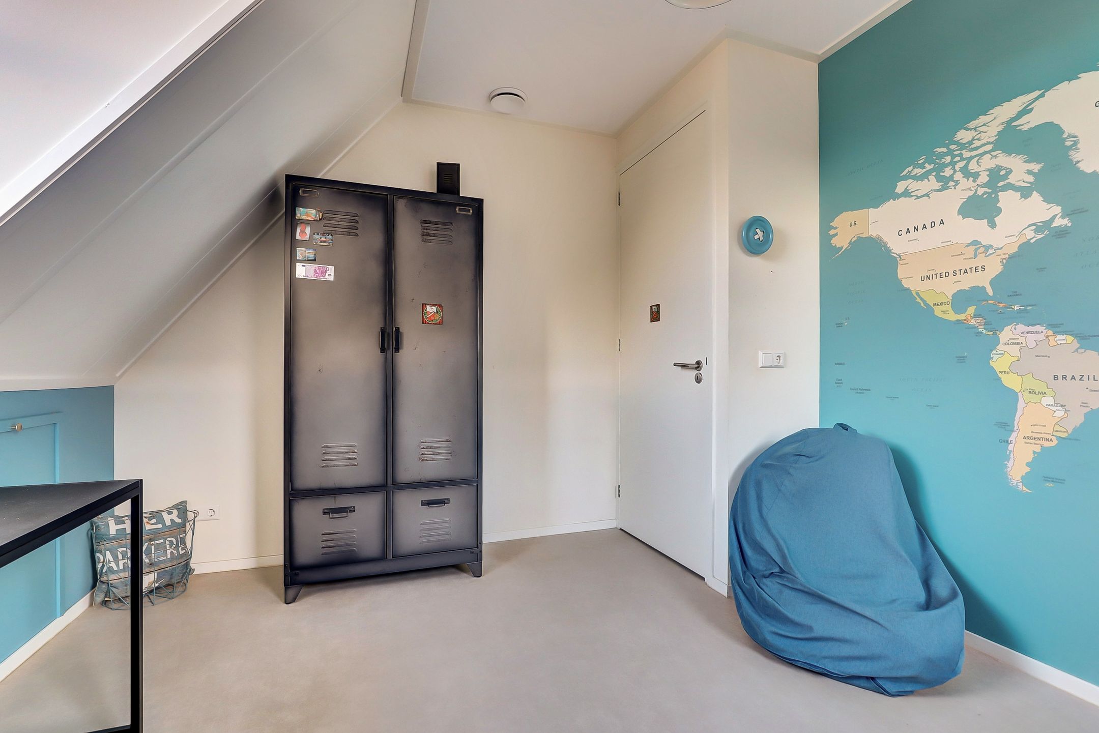 Photo 27 of Ferdinand Bollaan 16