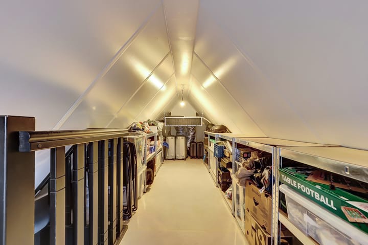 Photo 36 of Ferdinand Bollaan 16