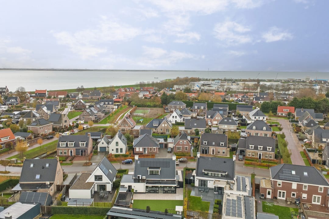 Photo 53 of Ferdinand Bollaan 16