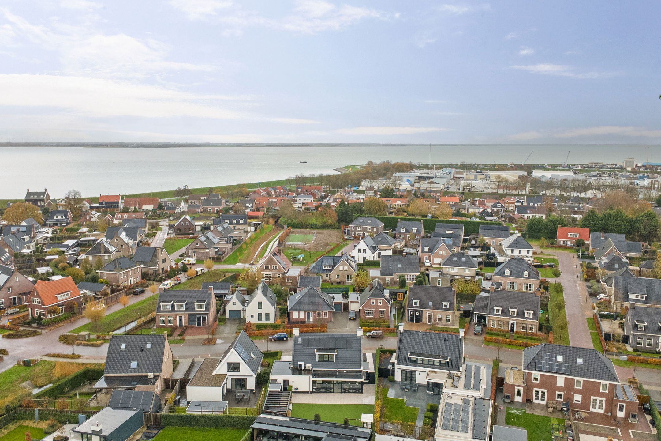 Photo 54 of Ferdinand Bollaan 16