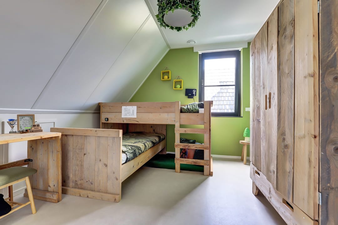 Photo 32 of Ferdinand Bollaan 16