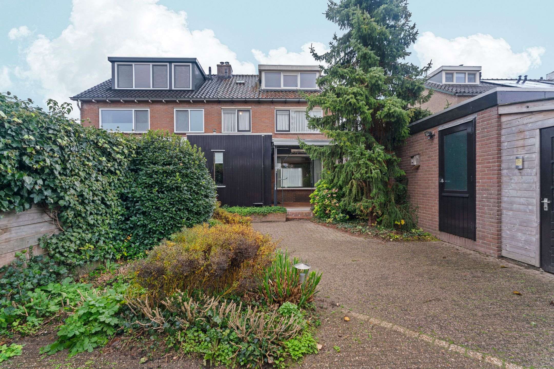 Foto 42 van Wethouder Broekmanstraat 25