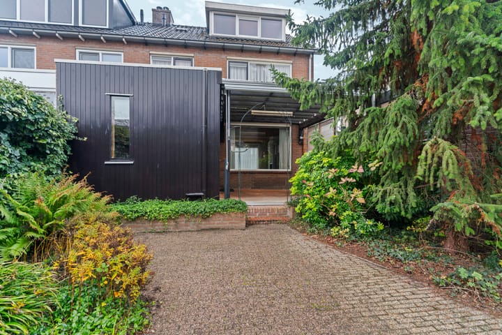 Foto 43 van Wethouder Broekmanstraat 25