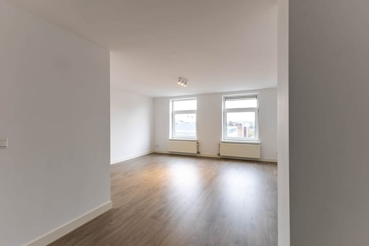 Foto 23 van Oudedijk 145-B03