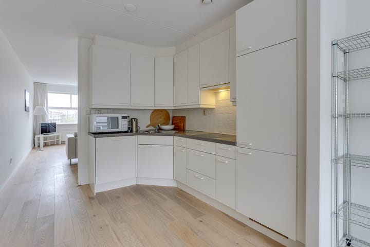 Photo 12 of Hartingstraat 298