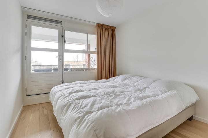 Photo 14 of Hartingstraat 298