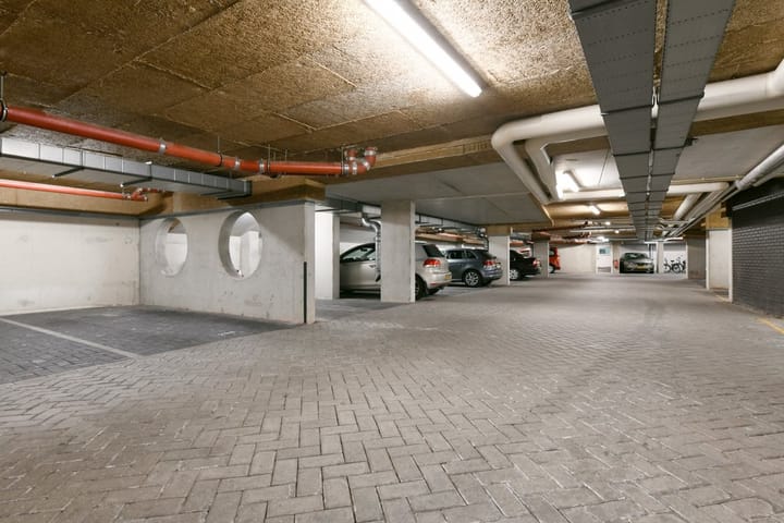 Photo 24 of Hartingstraat 298