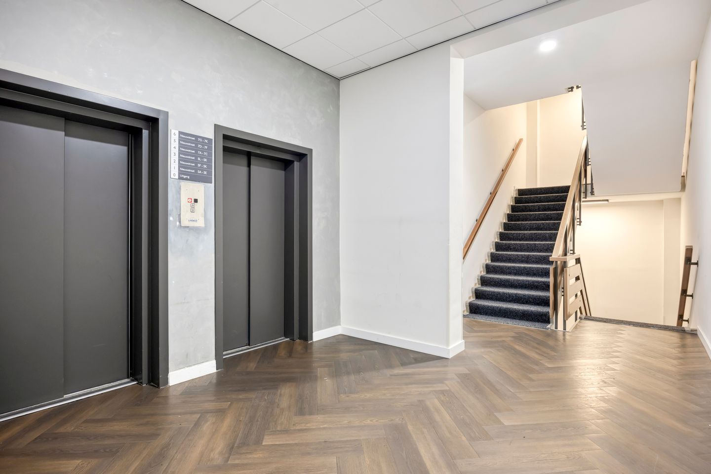 Foto 14 van Nieuwstraat 5-E