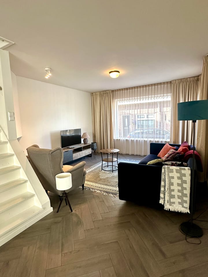 Photo 4 of Zeestraat 48