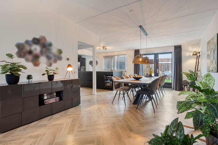 Photo 2 of J.G. Bastiaansstraat 18