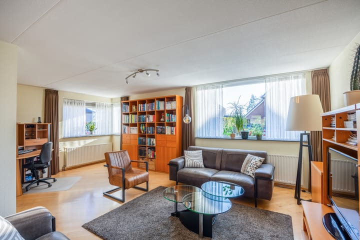 Photo 7 of Violier 3